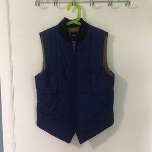 Lightweight puffer vest